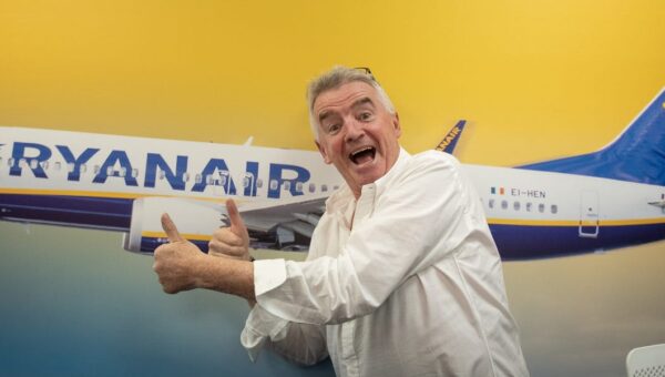 Aviation's most outspoken CEO is in line for a $175 million payday