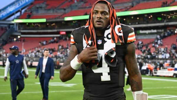 Why Browns’ Deshaun Watson’s favorite baseball player is Phillies’ Bryce Harper