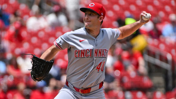 Reds lose again on late-inning shot by Cardinals, drop 7th of 9