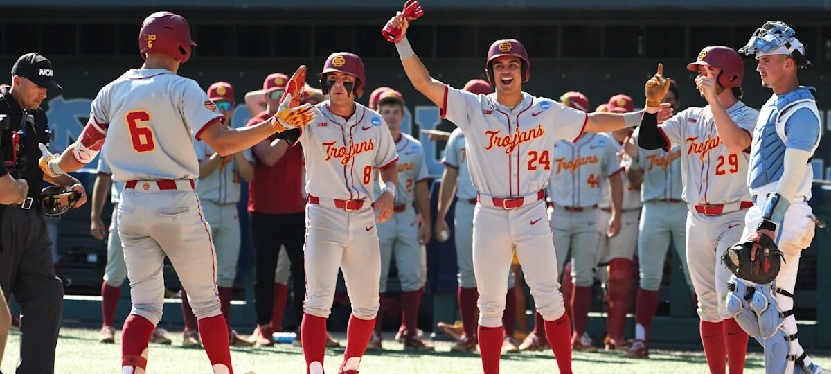 USC baseball stuns North Carolina to take Game 1 of super regional