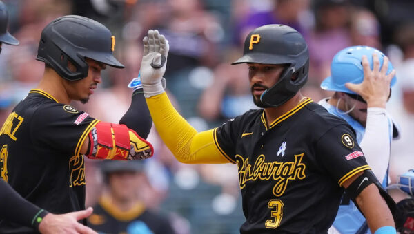 Gonzalez and Reynolds homer as the Pirates hold off the Rockies 8-6