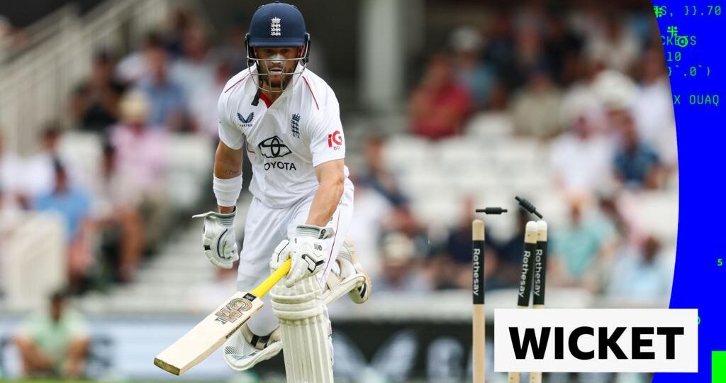 'He was playing so well' - Duckett run out as NZ make breakthrough