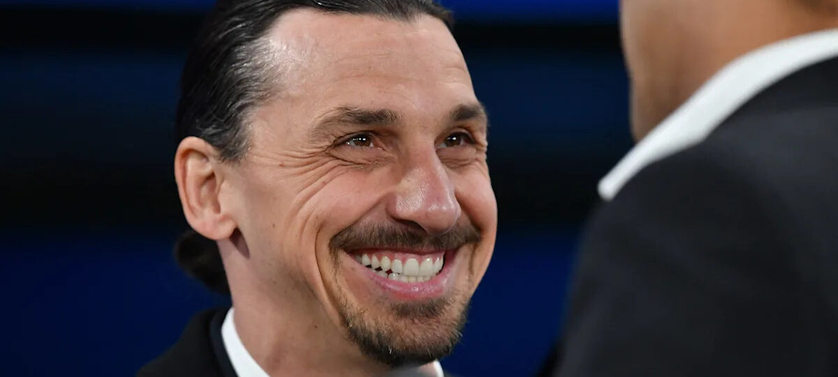 Zlatan Ibrahimović wins Employee of the Month after bullying colleague for 2 weeks