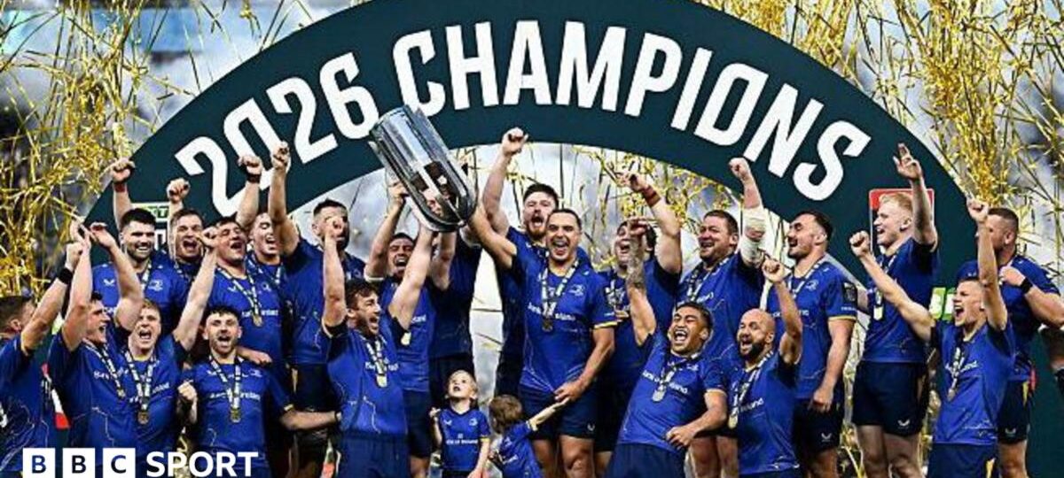 Five-try Leinster rout Bulls to retain URC title