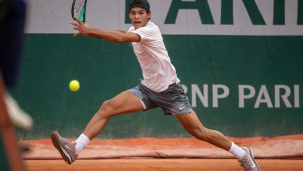 Luis Guto Miguel nears João Fonseca feat in Roland Garros final