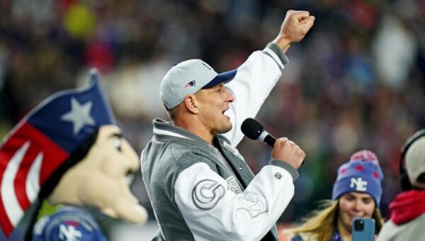 Rob Gronkowski Weighs In On Josh McDaniels A.J. Brown Comparision