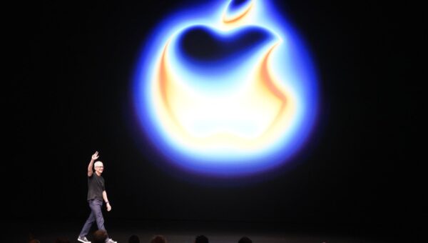 AI is hurting Apple in more ways than one: it may force iPhone price increases