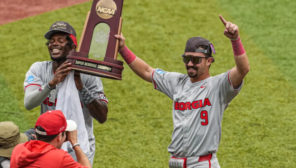 Omaha! Diamond Dawgs Bound For CWS