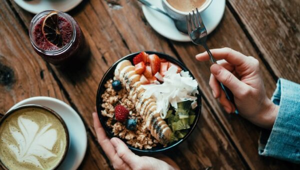 A nutritionist swears by the ‘triple 30’ rule to eat enough protein and fiber for gut health and longevity