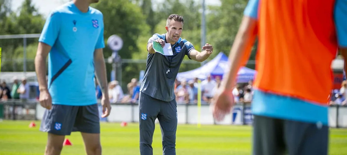 Robin van Persie: Former Man United striker suffers major career setback