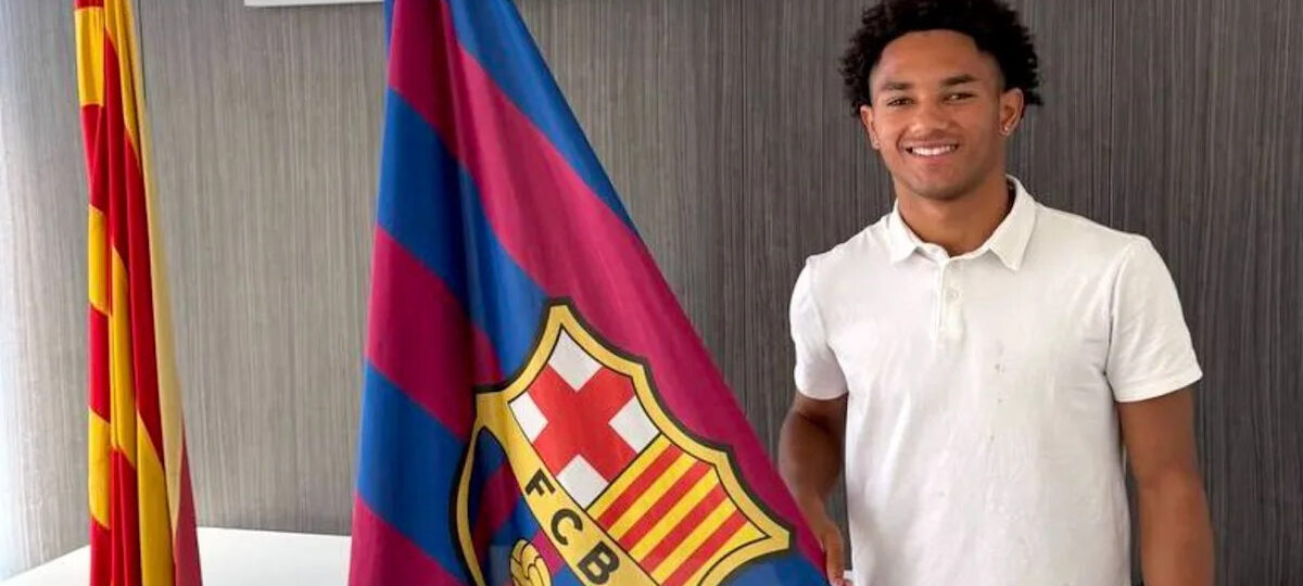 Confirmed: Barcelona tie down 16-year-old La Masia wonderkid to new contract
