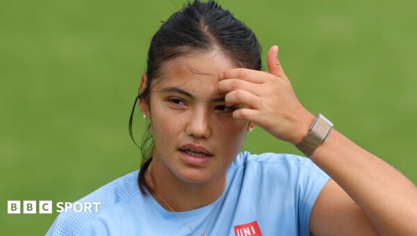 Raducanu ‘plans to play’ at Wimbledon despite injury setback