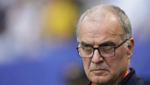 Why imperfect perfectionist Marcelo Bielsa and Uruguay were doomed to fail at World Cup
