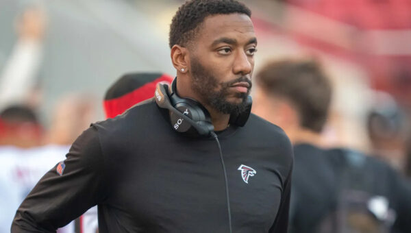 Commanders’ D.J. Williams shares his thoughts on playing under center
