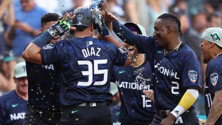 Rangers sign former Rockies All-Star Game MVP catcher