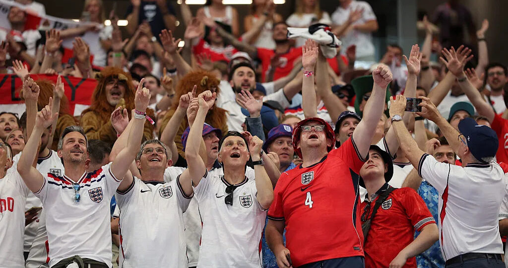 Bellingham's really feeling it: England fans bring goosebumps!