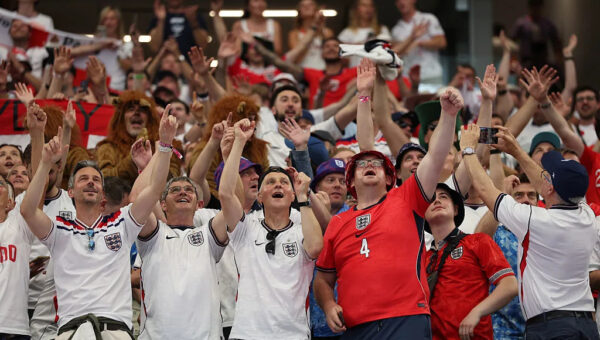 Bellingham’s really feeling it: England fans bring goosebumps!