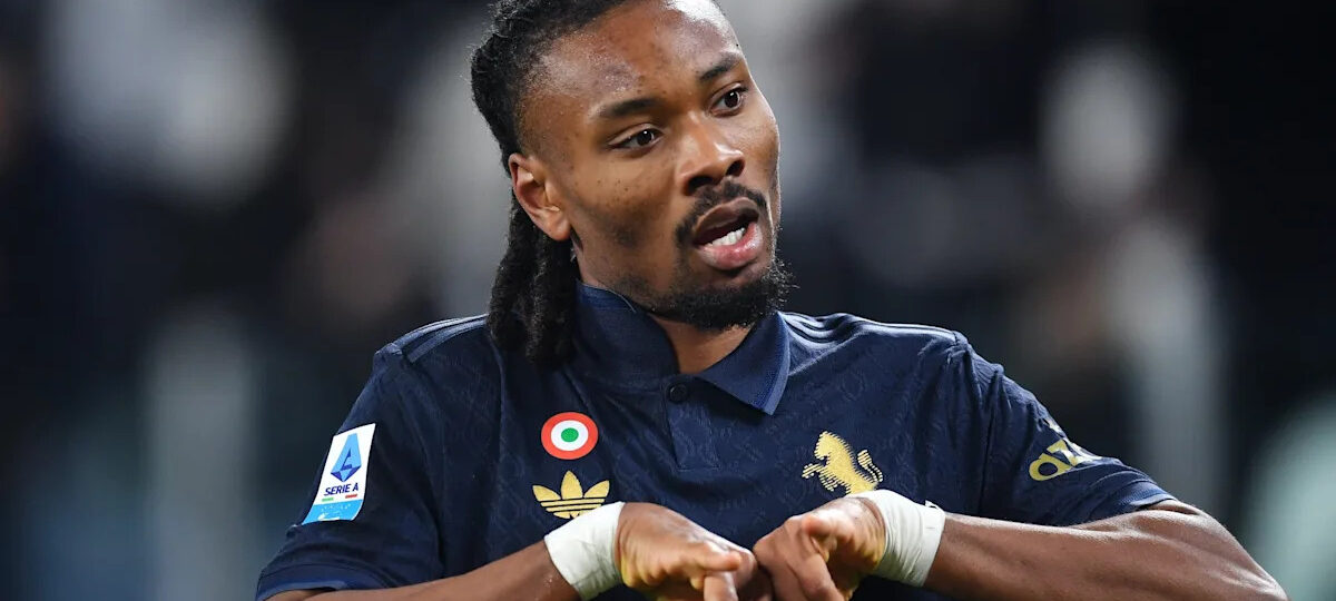 25 year old Juventus midfielder linked with PSG move by Italian media