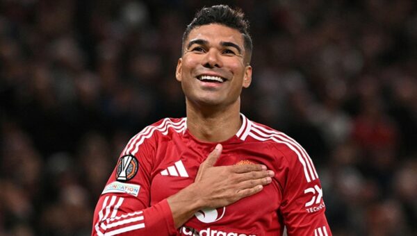 Veteran midfielder Casemiro reflects on Manchester United spell (Video)