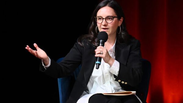 Bari Weiss was supposed to ‘restore trust’ in CBS News. It’s eroding, says CNN’s Brian Stelter.