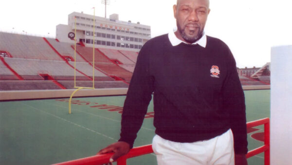 Former Oklahoma State football coach Bob Simmons dies at 77