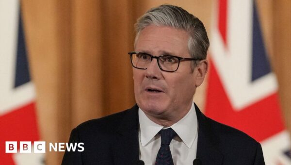 Leadership uncertainty ‘enormously disruptive’, former top civil servant warns