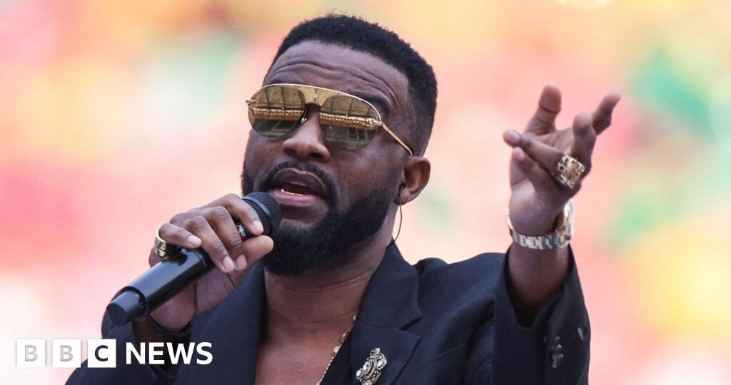Singer Fally Ipupa's pride at being given major DR Congo honour