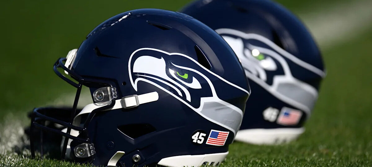 Seahawks news: Breakout candidates, top 100 lock, more fullback