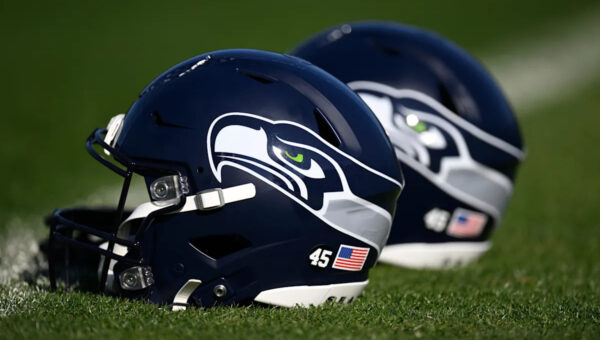 Seahawks news: Breakout candidates, top 100 lock, more fullback