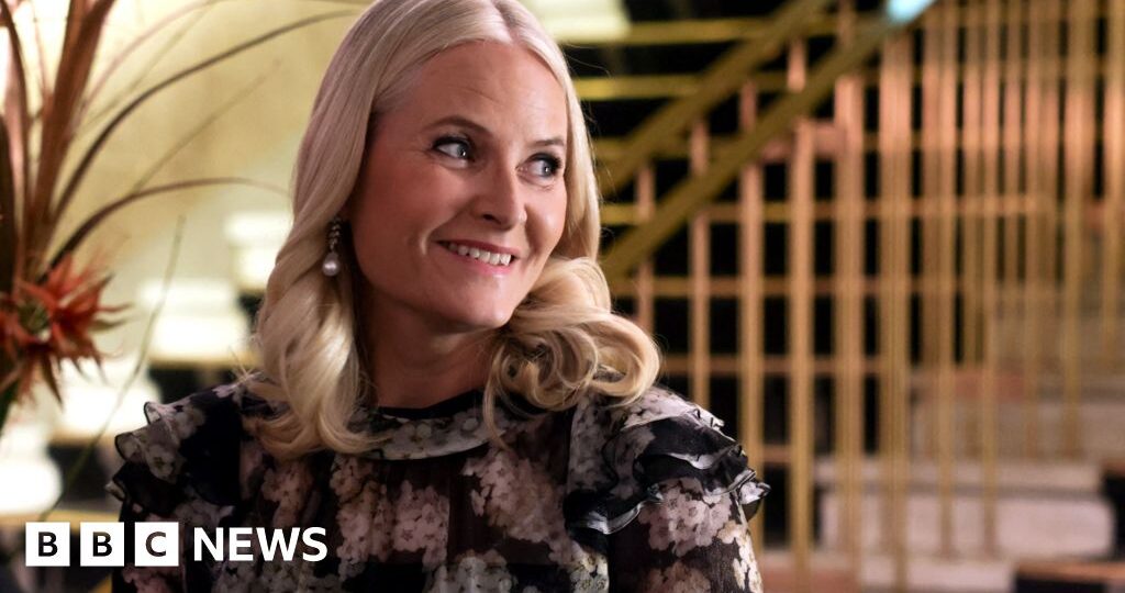 Norway's crown princess on lung transplant waiting list, palace says