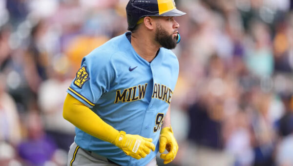 Gary Sánchez hits first homer since April 14, Brewers complete sweep of Rockies with 12-4 win
