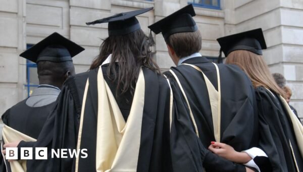 Third of people say uni degree not worth it, as student loan inquiry begins