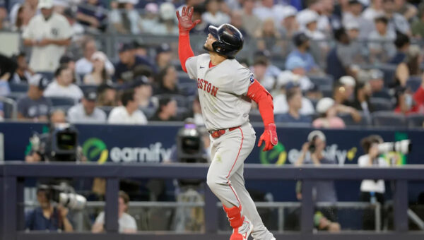 In first game for Red Sox at Yankee Stadium, Willson Contreras' 2-run homer makes difference in 5-3 win