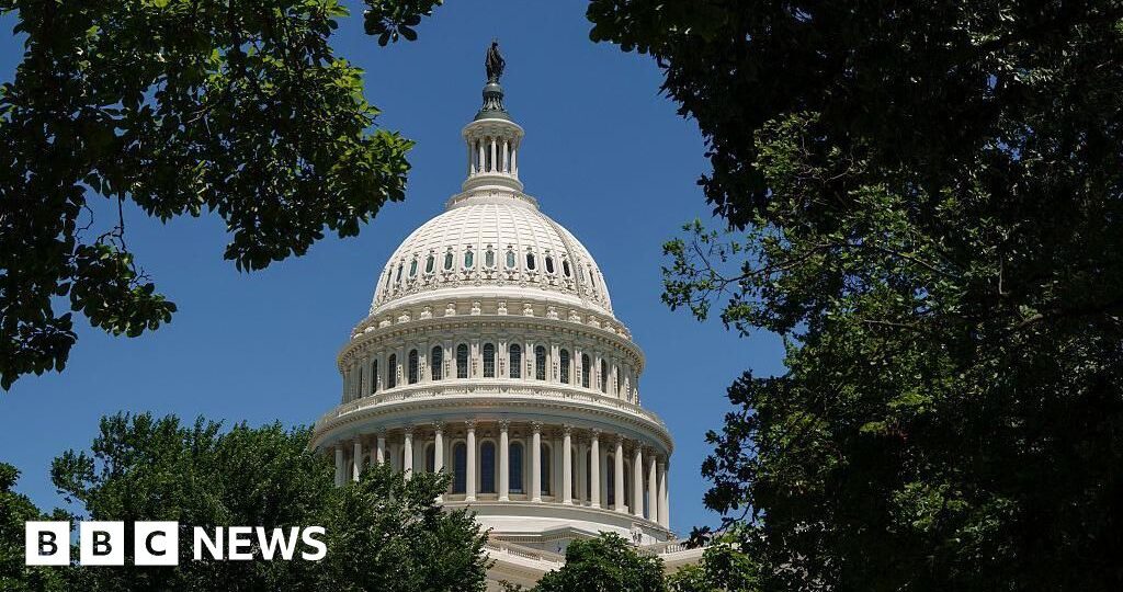 US House votes to halt Iran war, in rebuke to Trump