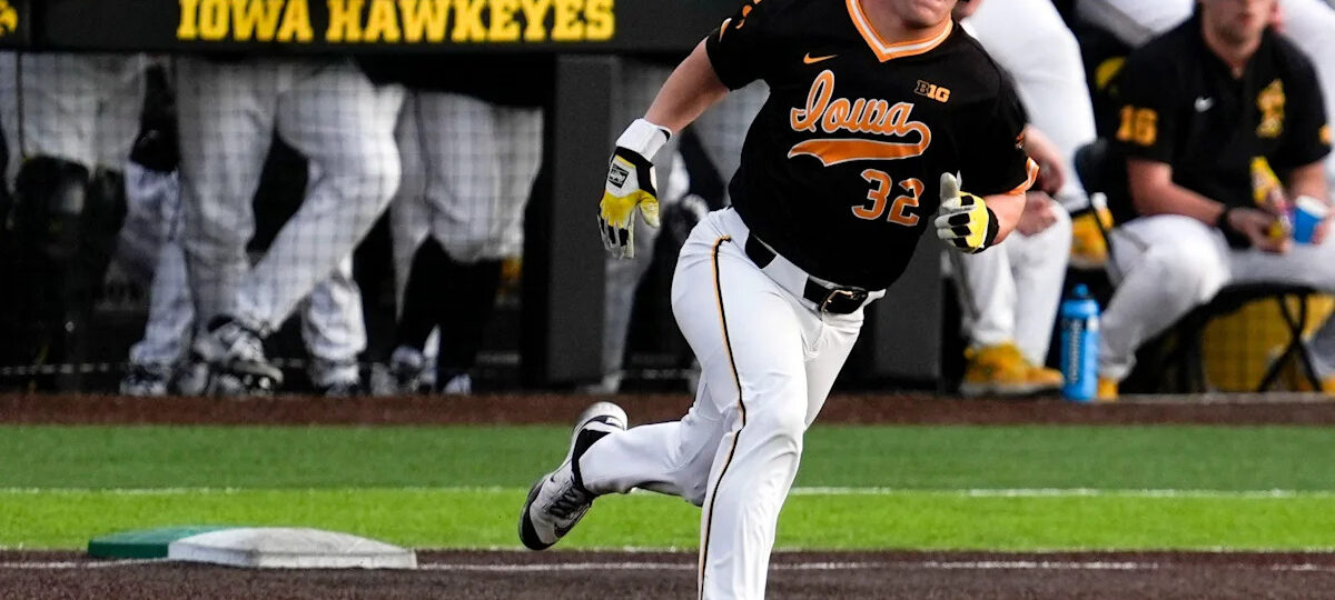 Nebraska lands commitment from former Iowa catcher Reese Moore