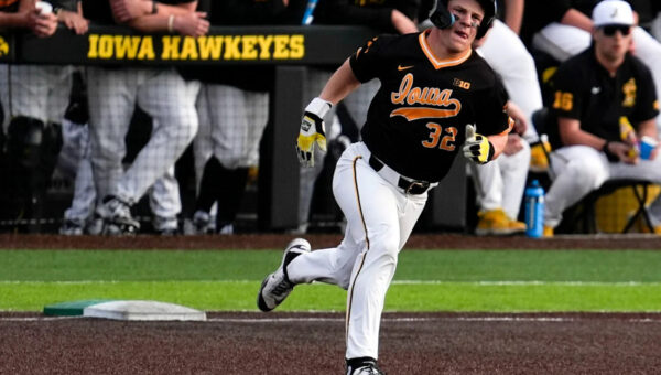 Nebraska lands commitment from former Iowa catcher Reese Moore