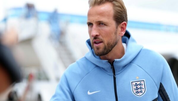 Kane hails England preparation as squad arrives at base camp