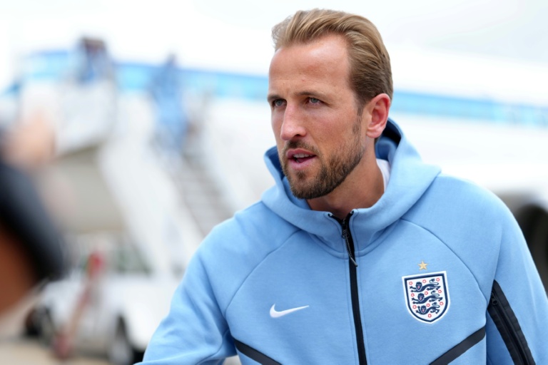 Kane hails England preparation as squad arrives at base camp