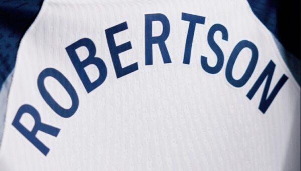 New Tottenham Hotspur signing Andy Robertson says hello to fans (Video)