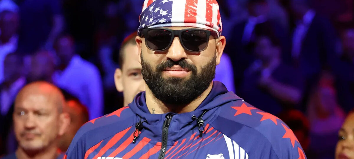UFC star yells ‘Michelle Obama is a man’ at Donald Trump’s White House event