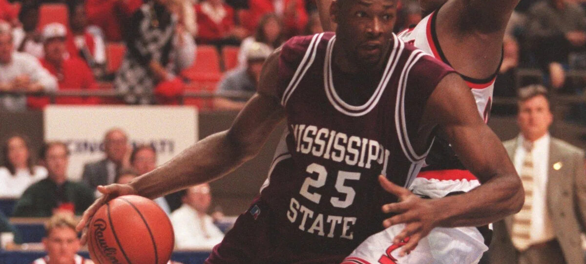 Kentucky Basketball offers Erick Dampier Jr., the son of an SEC legend, as summer recruiting heats up
