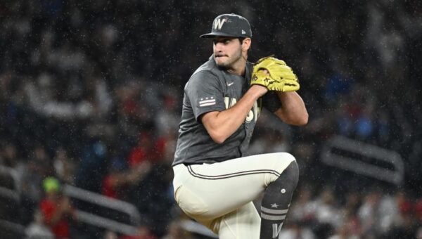 Pirates Reportedly Trade Veteran Left-Handed Pitcher To Red Sox