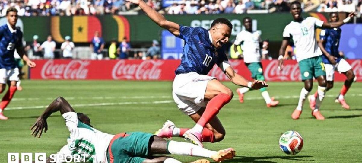 The VAR call that dumbfounded the world's best refs
