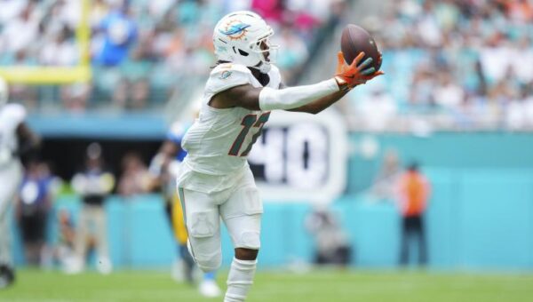 Broncos' trade for Jaylen Waddle deemed unnecessary, could backfire as result