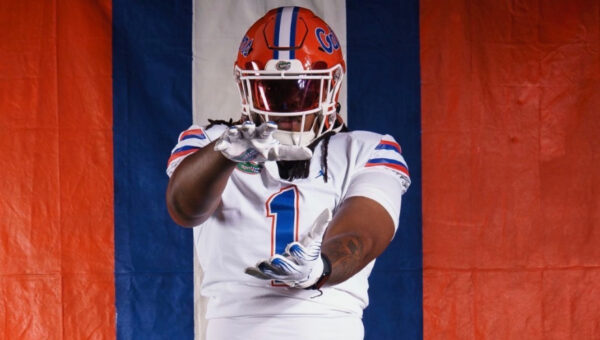 Top 100 EDGE Cahron Wheeler arrives in Gainesville, commits to Florida