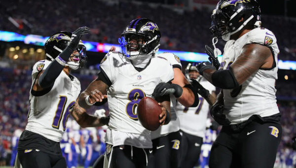 NFL analyst gives Ravens' offensive nucleus an average ranking