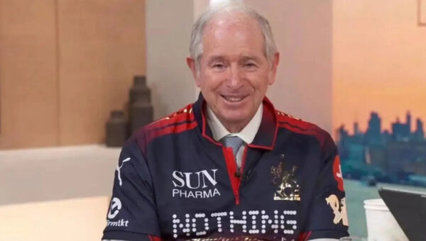 Blackstone CEO Stephen Schwarzman celebrates RCB's IPL success in team jersey
