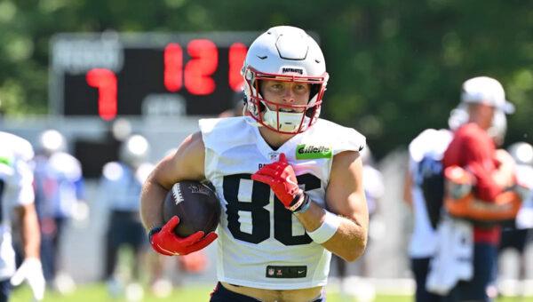 Efton Chism destroys defender on route, forces Mike Vrabel comparison