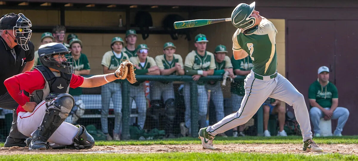 Bishop Hendricken strikes first in D-I baseball series. Here's how.