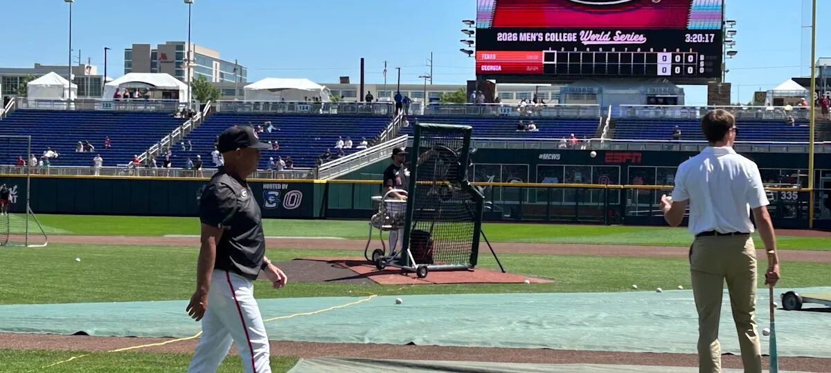 What channel is Georgia baseball vs Texas today in College World Series? Time, TV